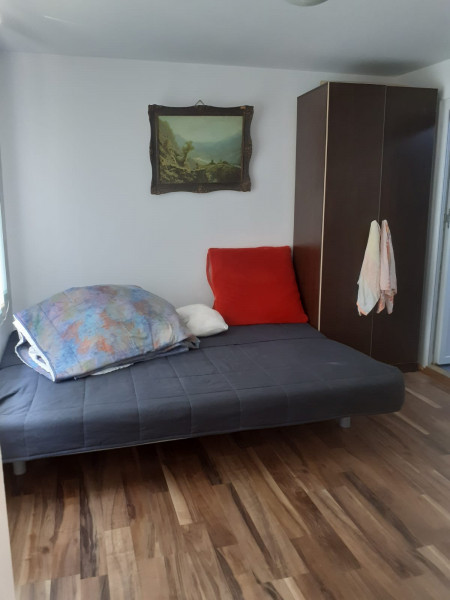 VAND CASUTA CU 3120 MP TEREN, SURDESTI BREAZA