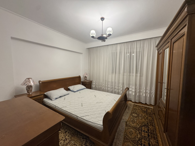 Apartament 3 camere Vatra Luminoasa