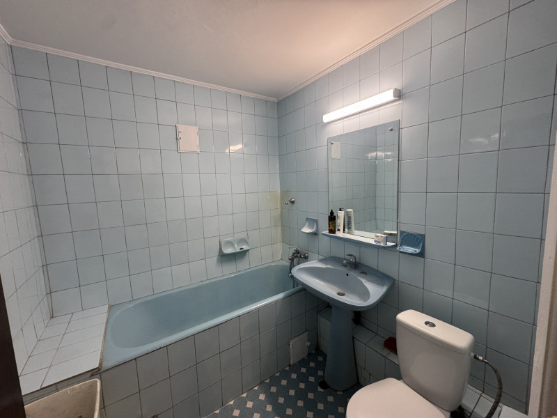 Apartament 3 camere Vatra Luminoasa