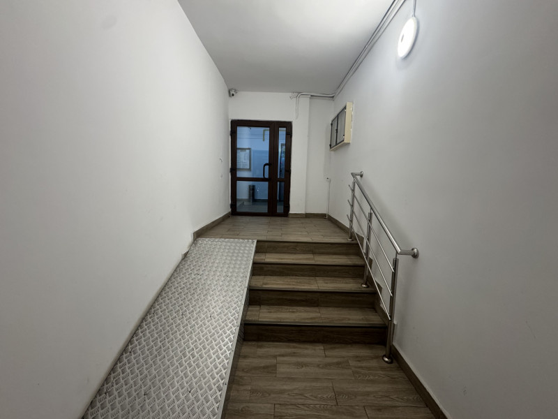 Apartament 3 camere Vatra Luminoasa