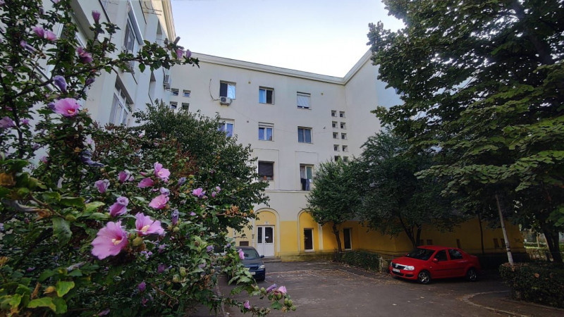 Vanzare Apartament 2 camere Arena Nationala RUSESC